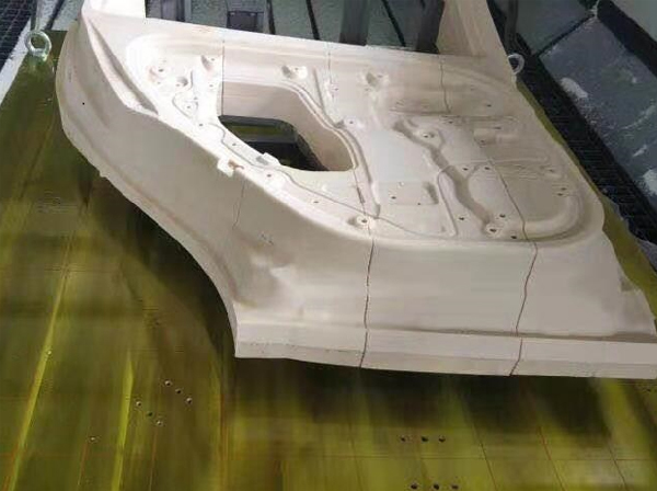 son şirket davası hakkında Müşteri, otomotiv denetim araçları için yüksek yoğunluklu 1.67 kullanıyor.